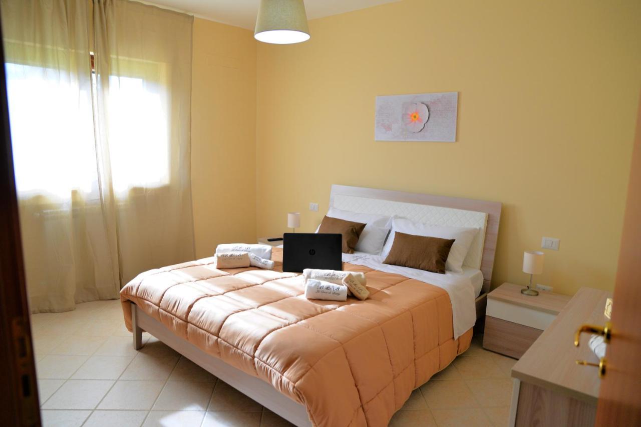 B&B La Casa Di Betty Albanella Exteriör bild